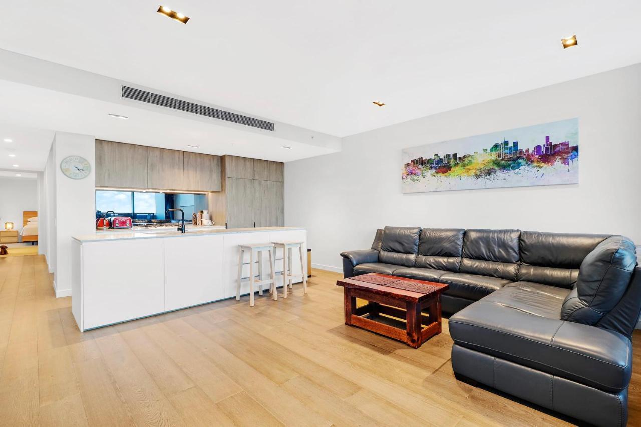 Offline - Stunning 3br With Views Apartment Brisbane