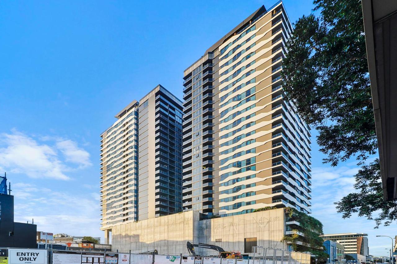 Offline - Stunning 3br With Views Brisbane